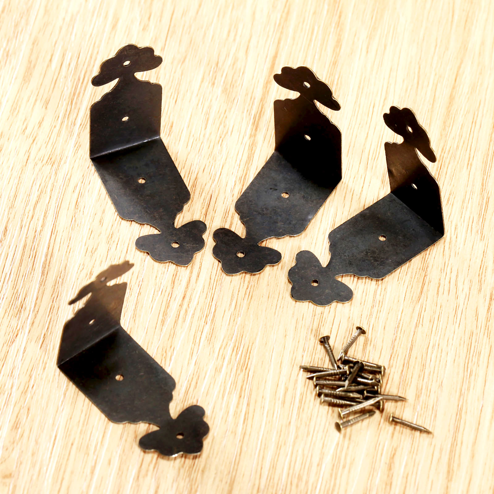 4pcs Decorative Corner Protect - Furniture Hardware Nails recension och pris
